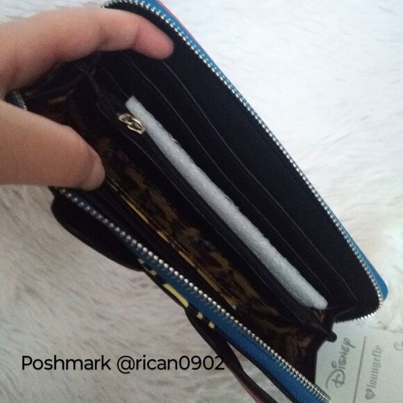 Disney Loungefly Pinocchio Mini Backpack & Wallet - Picture 8 of 8